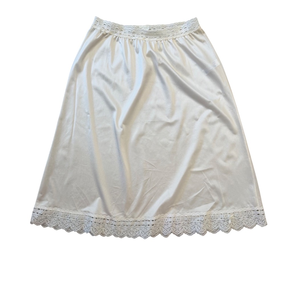 Vintage Olga Secret Hug Half Slip 963F White Nylon Lace Hem Underskirt Small S